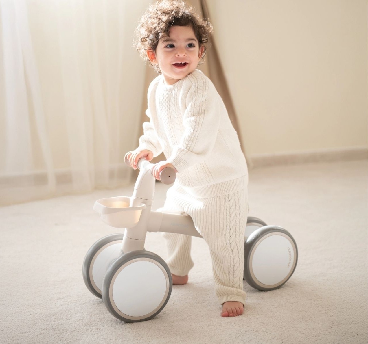 Kikka Boo Zipi guralica za bebe Beige 12m+