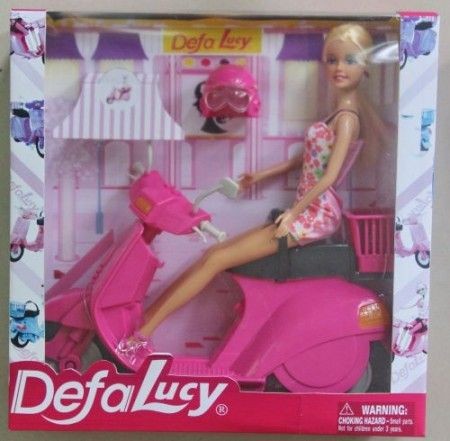 Lutka Defa na Vespi ( 8246 )