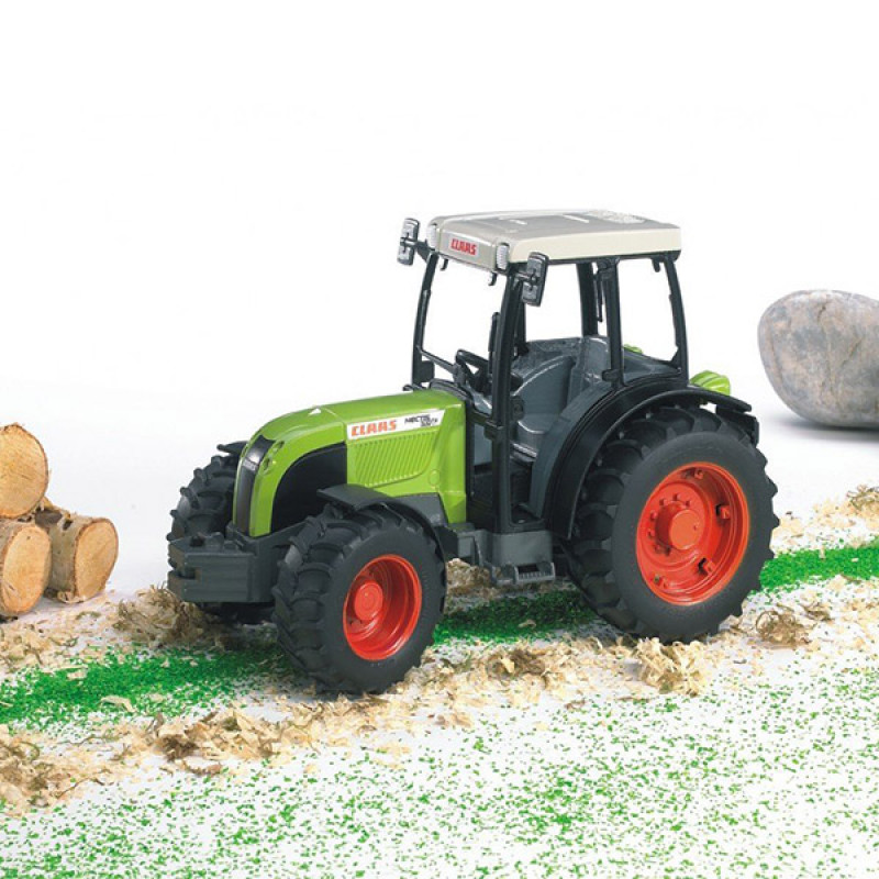 Bruder Traktor Claas 267